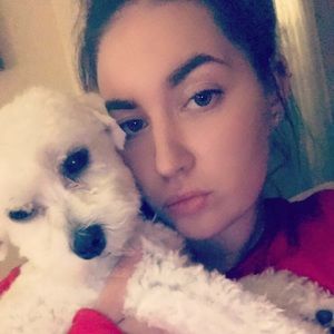 Meet your Posher, Mia